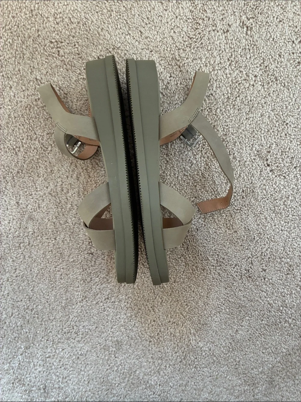 Crown Vintage Olive Strappy Slingback Sandals NWT.
